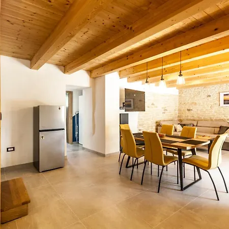 Doda With Heated Pool, Garden And Indoor Sauna In Istria Croatia Vila