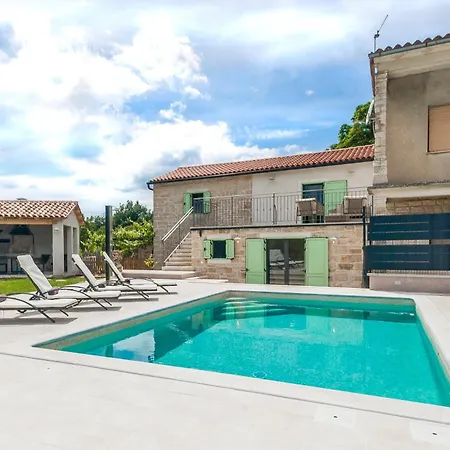 Doda With Heated Pool, Garden And Indoor Sauna In Istria Croatia Modrušani