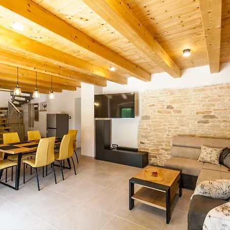 Doda With Heated Pool, Garden And Indoor Sauna In Istria Croatia Villa