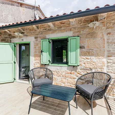 Doda With Heated Pool, Garden And Indoor Sauna In Istria Croatia Modrusani