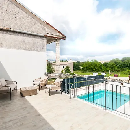 Doda With Heated Pool, Garden And Indoor Sauna In Istria Croatia * Modrusani