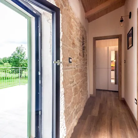 Doda With Heated Pool, Garden And Indoor Sauna In Istria Croatia Villa
