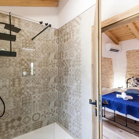 Villa Doda With Heated Pool, Garden And Indoor Sauna In Istria Croatia