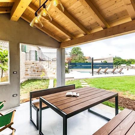 Villa Doda With Heated Pool, Garden And Indoor Sauna In Istria Croatia Modrusani
